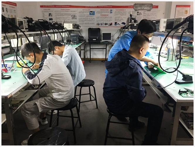 温州市两种硬盘接口RAID和AHCI可以同时开启吗