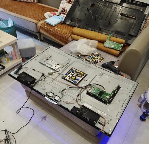 潮州市显卡电容爆浆故障导致进系统时花屏