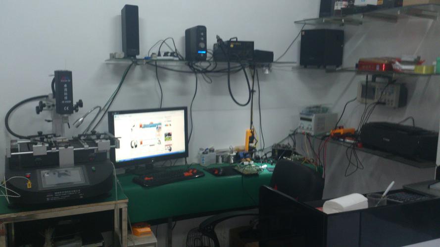 延吉市笔记本电脑指示灯变成绿(蓝)色后马上熄灭
