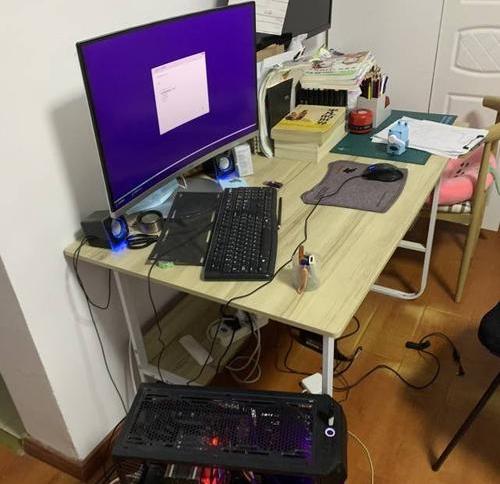 延吉市笔记本电脑屏幕出现竖条纹并死机