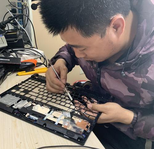 新硬盘如何使用DiskGenius分区工具4K对齐